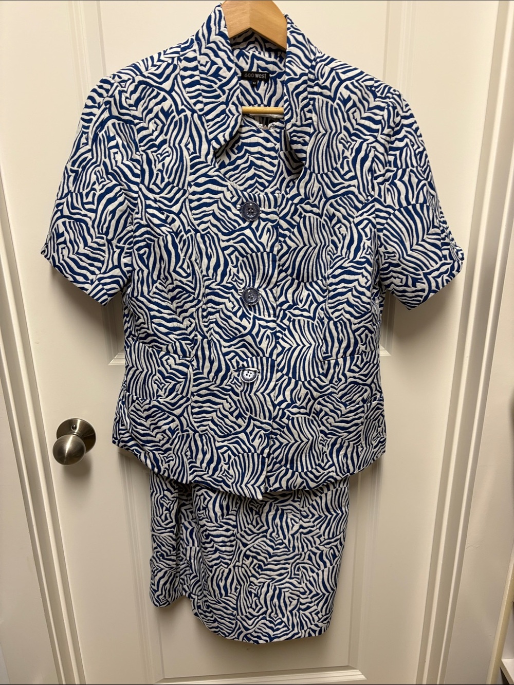 600west Blue/White Patterned Poly Dress and Jacket VINTAGE 16 see measurements